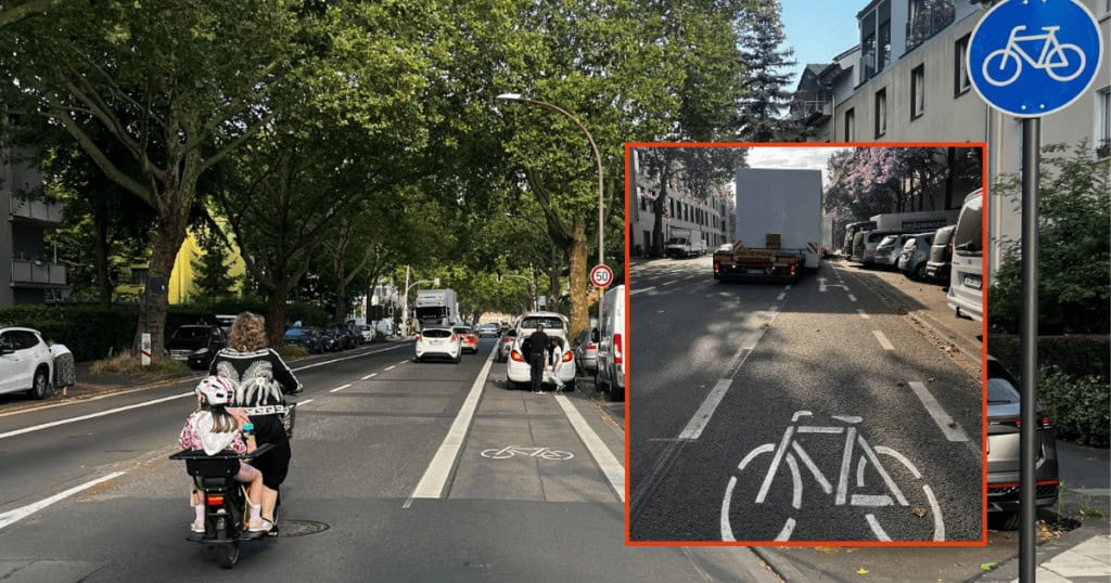 Fahrradweg auf der Straße mit Fahrradmarkierung und Schulkindern.
