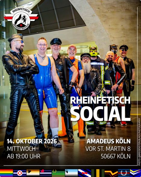 Gruppe von Menschen in Fetischkleidung bei Rheinfetisch Social in Köln.