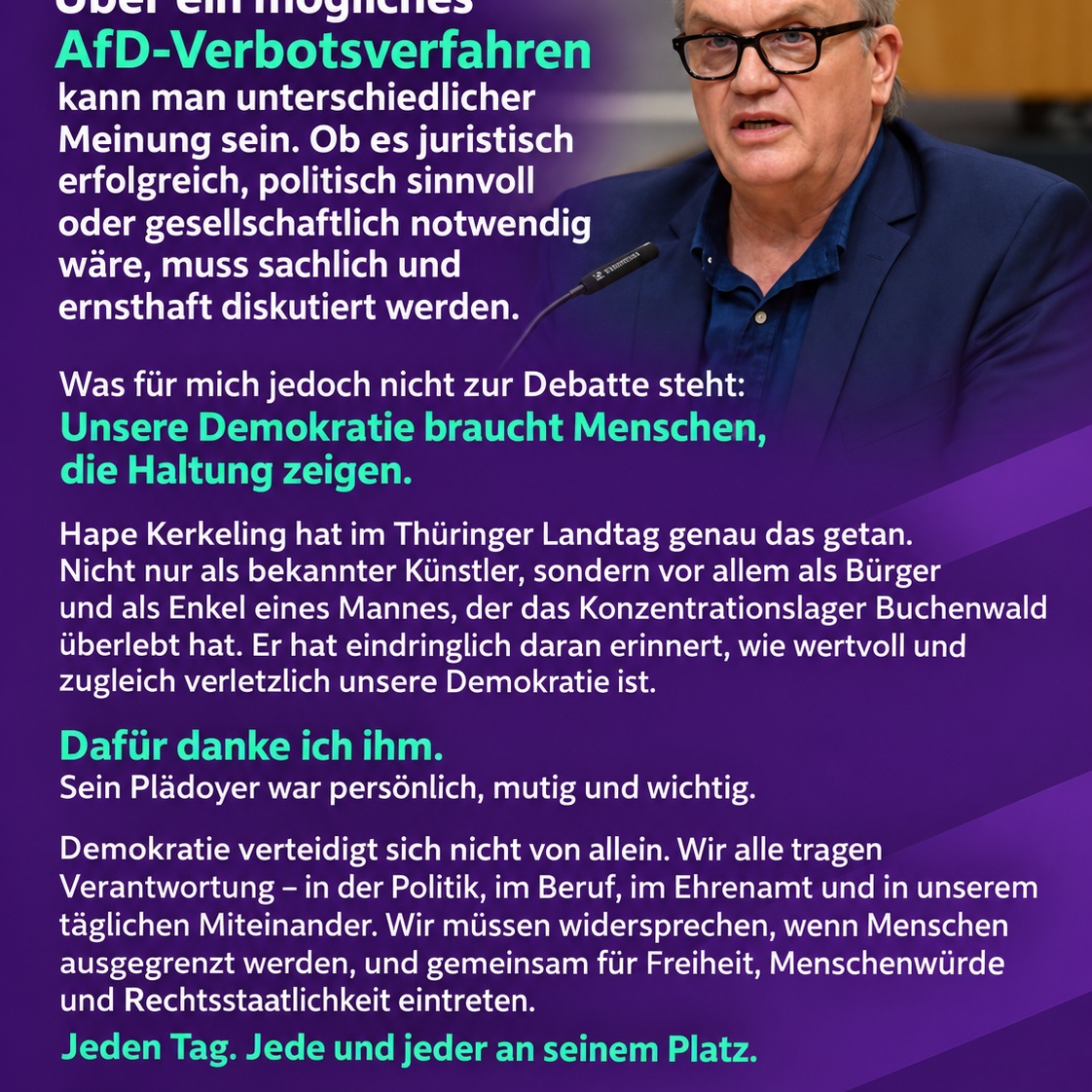Dirk Bachhausen spricht im Landtag über Demokratie und Meinungsfreiheit.